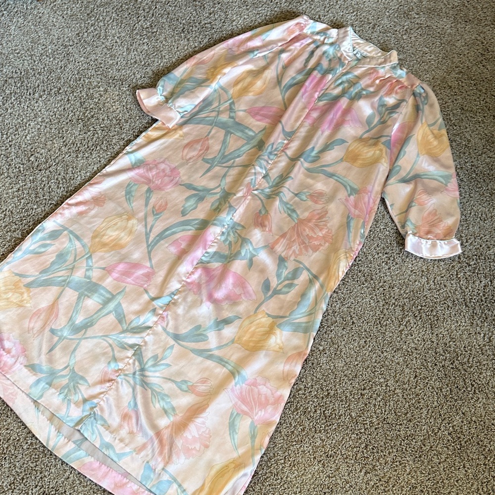 Natori Vintage Peach and Mint floral Nightgown Large Zip Mrs Roper golden girls